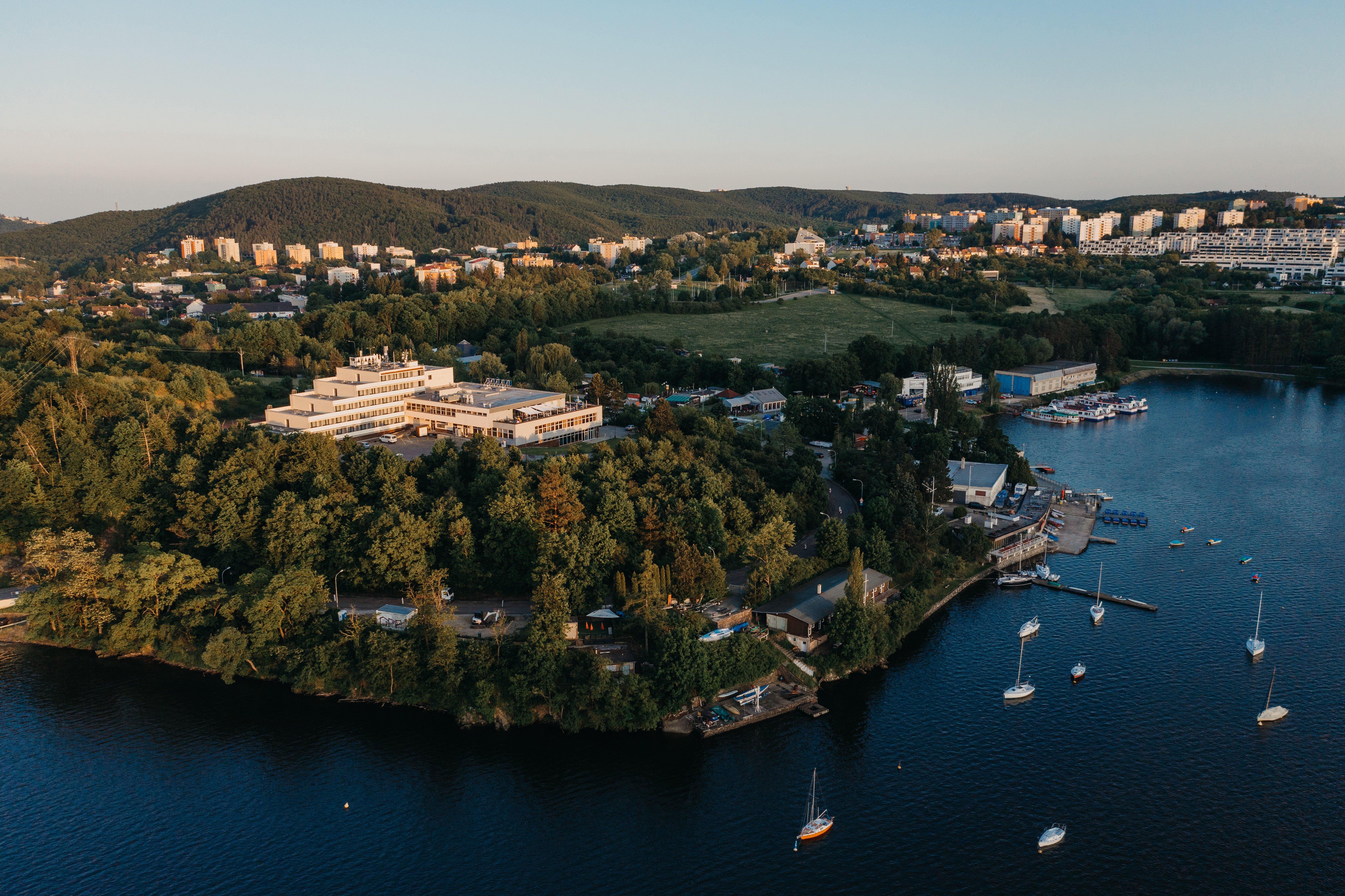 005_DJI_0976_OREA_Santon_Budova